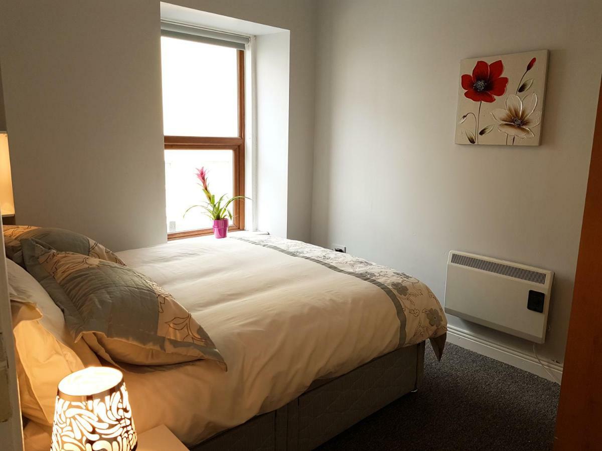 Townhouse In Centre Of Cobh Apartment Ngoại thất bức ảnh
