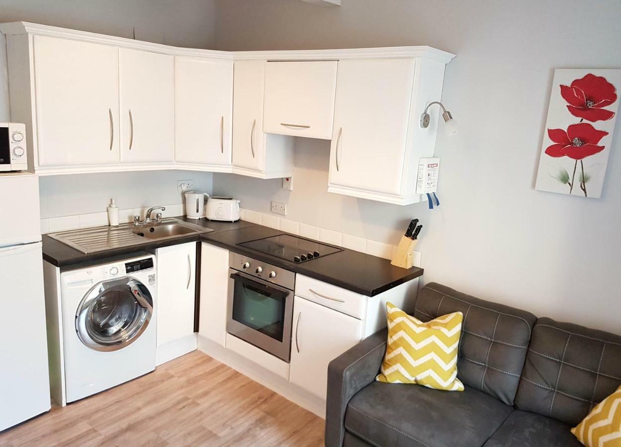 Townhouse In Centre Of Cobh Apartment Ngoại thất bức ảnh