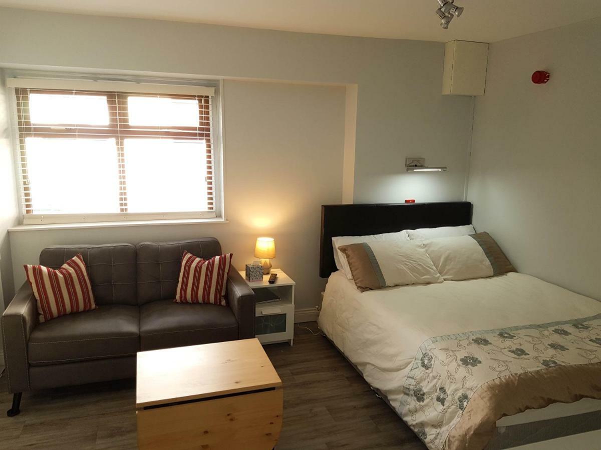 Townhouse In Centre Of Cobh Apartment Ngoại thất bức ảnh