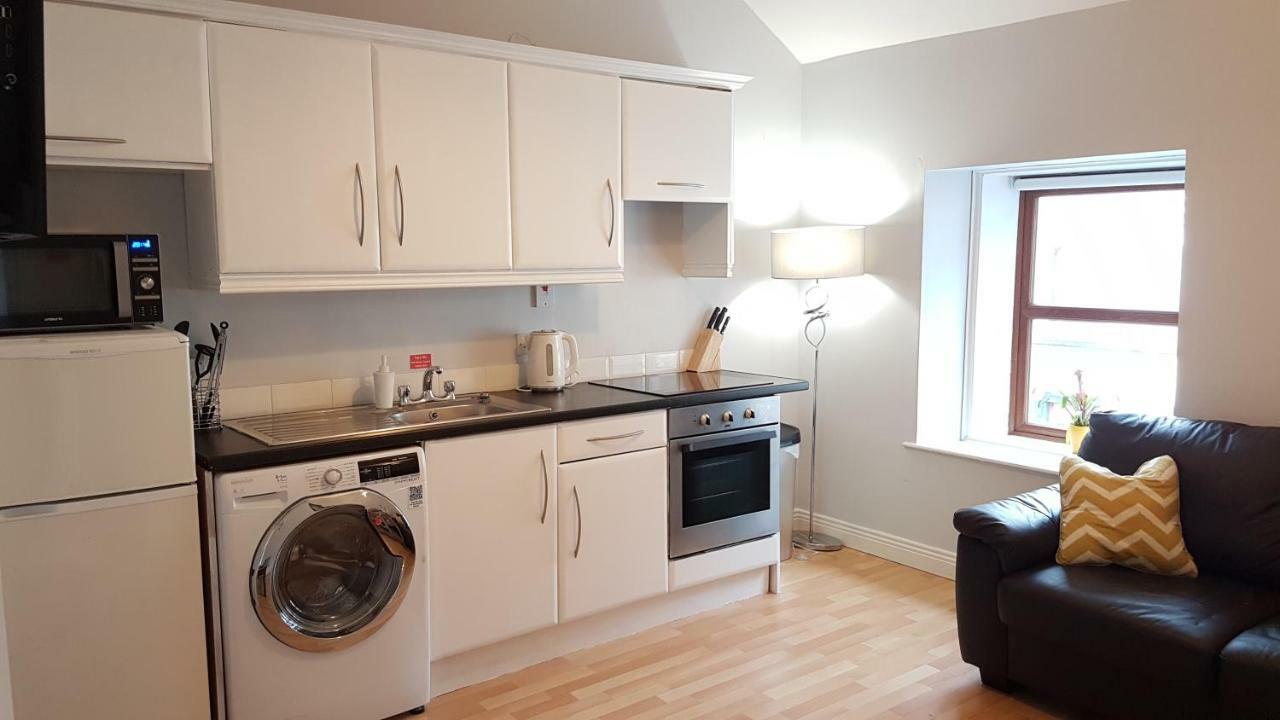 Townhouse In Centre Of Cobh Apartment Ngoại thất bức ảnh